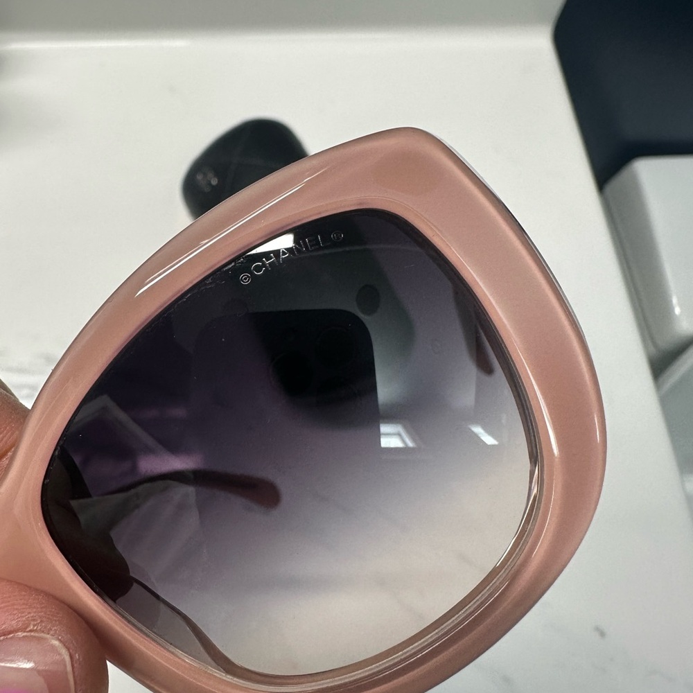 CHANEL Pink and Black Oversized Sunglasses - Picture 8 of 15